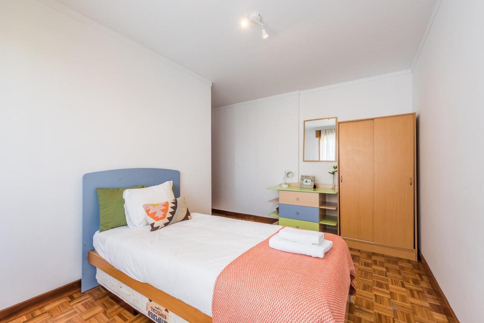 Апартаменты Guestready - Eclectic Haven In The Heart Of Порту Экстерьер фото